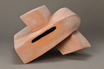 Prof. Karl Heinz Deutsch, geb. 1940 Karlsruhe, tätig in Jockgrim/Pfalz, Studium an der Akademie Karlsruhe bei Kindermann und Klemm, hier: Knoten, ...