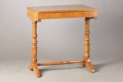 Tischchen Biedermeier, Kirschbaum, aus alten Teilen bestehend, ca. 82x77x54 cm