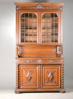Aufsatzvitrine, um 1880/90, Eiche massiv, eklektizistischer Stil, Aufsatz 2-türig alt verglast mit 3 Einlegeböden, seitl. Pilaster, ...