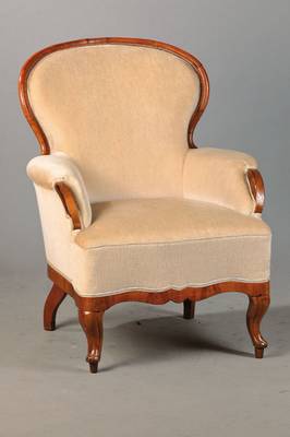 Bergeré, 1860/70, Kirschbaum massiv, elegantgeschweifte Louis-Philippe-Form, Rückenlehne mit grober Perlleiste, üppig gepolstert u. rückseitig ...