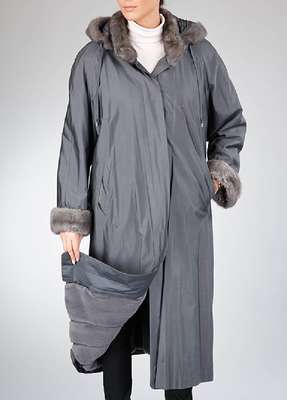 Trenchcoat, Gr. ca. 44, geschorenes grau- blaues Nerzinnenfutter, längs verarbeitet, herausnehmbar, jeansblau, Kragen mit Nerzbesatz, Kapuze, ...