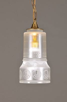 Kleine Dielenlampe, Jugendstil, um 1905, Messingfassung mit einer Brennstelle, Porzellanfassung, neu elektrifiziert, Elektr. nicht geprüft, intakt, ...