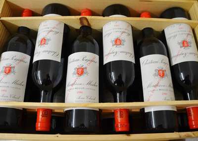 12 Flaschen 1994 Chateau Poujeaux, Moulis-Medoc, je into neck, je ca. 75 cl, unverkostet, in Originalholzkiste, unverkostet, sehr guter ...