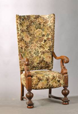 Hochlehnsessel, deutsch, um 1890, Eiche massiv, Rückenlehne nahezu ohrenbackenartig gewölbt, mächtige Armlehnen u. Balusterstützen, Bezug u. ...