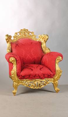 Prunksessel, im Barockstil, neuzeitlich, Buche goldfarben gefaßt, roter Stoffbezug, prunkvoll, H. ca. 107 cm, Sh. ca. 46 cm
