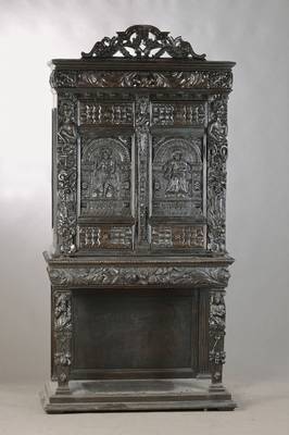 Aufsatzschrank, wohl Belgien, um 1880/90, nach Vorbild von 1700, Eiche massiv u. geschwärzt, 2-türig, Innenleben verspiegelt u.z.B. als Barschrank ...