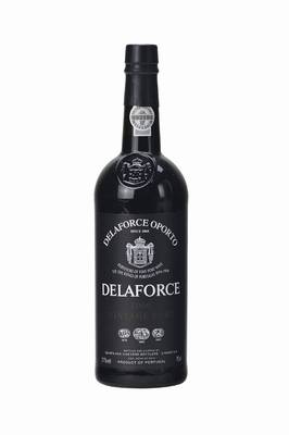 4 Flaschen 2000 Delaforce Vintage Port, je ca. 75 cl, into neck, Bottled and shipped by Quinta and Vineyard Bottlers-Vinhos S.A., unverkostet, in ...
