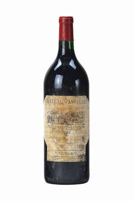Fünf Magnumflaschen 1982 Chateau D'Angludet, Margaux, Gallaire & Fils, Etiketten beschädigt, orig. Kapseln, top shoulder, nicht verkostet, ...