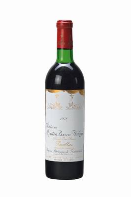 3 Flaschen 1970 Chateau Mouton Baron Philippe , Pauillac, Grand Cru Classe, Baron Philippede Rothschild, je ca. 75 cl, top shoulder, Etiketten teilw. ...