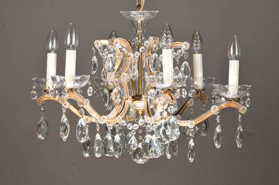 Deckenleuchter, 1.H.20.Jh.reicher Prismenbehang mit Kristallführung, 6 Brennstellen, Elektrifzierung nicht geprüft, H. ca. 86 cm, D. ca. 62 cm