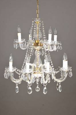 Große Deckenlampe, 2 Hälfte 20. Jh., zweistöckig, 12 Brennstellen, reiches Glasgehänge, Elektrifizierung nicht geprüft, H. ca. 69 cm, D. ca. 59 ...
