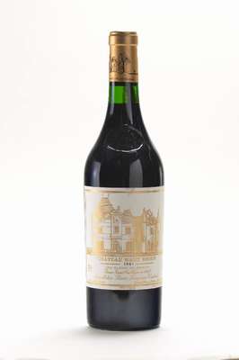 1 Flasche 1991 Chateau Haut Brion, Appellation Pessac Leognac, Premier Grand Cru Classe en 1855, 75 cl, 13% Vol., Abstand zwischen Kapsel und Wein: ...