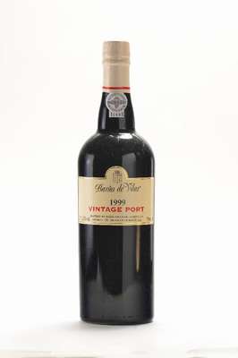 9 Flaschen 1999 Barao de Vilar Vintage Port,Bottled by Barao de Vilar, je ca. 75 cl, je ca. into neck, je 20% Vol., sehr guter Erhaltungszustand, in ...