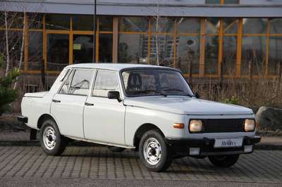 Automobilwerk Eisenach Wartburg 353 S, EZ 07.1974, Laufleistung ca. 55.604 km abgelesen, HU 02.2018, H-Zulassung, 37 kW/ 50 PS, 3- Zylinder, ...