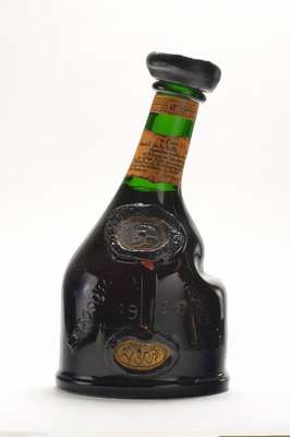 1 Flasche Saint-Vivant-Grand-Armagnac VSOP (Very Superior Old Pale), Distributeur Besse et Paret, Exposition Universelle 1937, ca. 150 cl , 40% ...