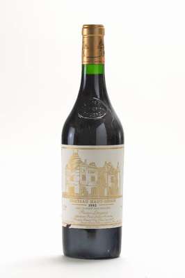 1 Flasche 1992 Chateau Haut Brion, Pessac- Leognan, Premier Grand Cru Classe en 1855, 12,5% Vol., ca. 75 cl, Abstand zwischen Kapselund Wein: ca. 1,1 ...