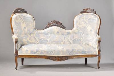 Sofa, Deutsch bzw. Frankreich, um 1835-45, Gestell Mahagoni bzw. Nussbaum auf Mahagoni gebeizt, Polsterung z.T. alt belassen, zum Teil neu gefasst, ...