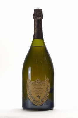1 Magnumflasche 1983 Moet et Chandon Dom Perignon Vintage Champagner, Cuvee, ca 12,5 % Vol., ca. 150 cl, Abstand zwischen Flaschenboden und Wein: ca. ...