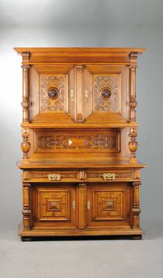 Aufsatzbuffet, wohl Niederlande/Belgien, um 1880/90, Eiche massiv, komplett auf Rahmen gearbeitet, eklektizistischer Dekor, Kredenz 2-türig (im ...