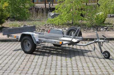 Heinemann M452 Motorradanhänger, EZ 07.1989, 450 kg zulässige Gesamtmasse, 92 kg Leermasse, 1 Achse Fahrgestellnummer: 452M00625