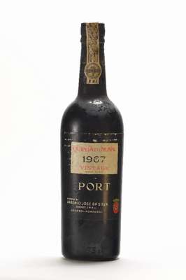 1 Flasche 1967 Quinta Do Noval vintage Port,ca. 75 cl., ca. top shoulder, unverkostet, 1969 in die Flasche abgefüllt, Etikett l. besch., Shipped by ...