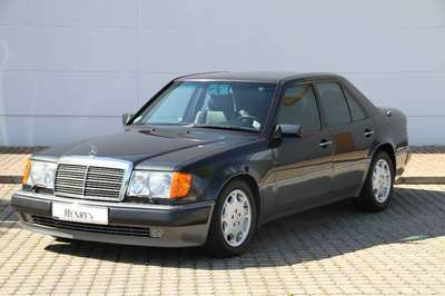 Mercedes-Benz 500E W124, EZ 03.1993, Laufleistung ca. 216.300 km, HU 04.2018, 235 kW/ 320 PS, 8-Zylinder, Automatikgetriebe, blauschwarz metallic, ...