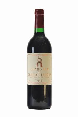 1 Flasche 1994 Chateau Latour, Pauillac, Premier Grand Cru Classe, ca. 75 cl., ca. 12,5% Vol., unverkostet, in Originalpapier eingewickelt, dieses ...