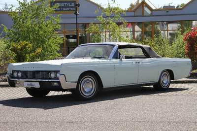 Lincoln Continental 4-Door Convertible, EZ 07.1967, Laufleistung ca. 69.700 miles abgelesen, H-Zulassung, Automatikgetriebe, weiß, Leder schwarz, ...