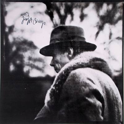 Joseph Beuys, 1921-1986, Multiple, beidseitiger Offsetdruck auf PVC, auf einer Seite handsigniert mit kleiner Hutzeichnung, ca. 45x45cm