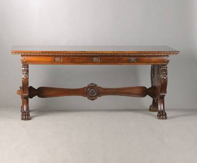 Herrenzimmerschreibtisch, deutsch, um 1925/30, Nussbaum massiv, sog. Wangentisch, im Renaissance-Stil, seitl. Wangen beidseitig mit Maskaronen u. ...