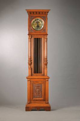 Standuhr, Leonhard Furtwängler & Söhne, um 1880/1900, Gründerzeit, verziertes Holzgehäuse, Schnitzarbeiten, kannelierte Halbsäulen, profiliert, ...
