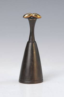 Paul Wunderlich, 1927-2010, Löschhütchen, Bronzeskulptur, signiert und nummeriert 1477, H. ca. 9 cm