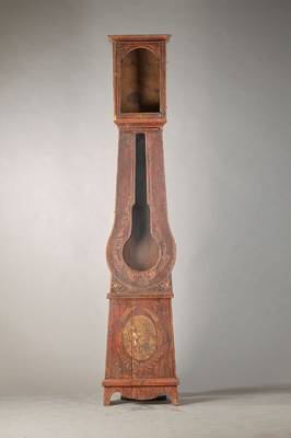 Comtoise, Frankreich um 1860/70, geprägte Messingumrandung, im Giebel mit religiöser Szene, mass. Hakengang, Halbstd. Schlag mit Nachschlag auf ...