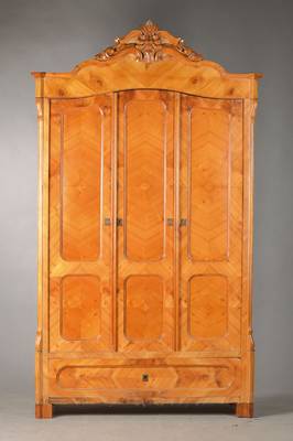 Dielenschrank, im Spätbiedermeierstil, 2.H.19.Jh., Mitteldeutsch, Kirschbaumfurnier auf Weichholzkorpus, frontseitig 3 aufgeblendete TÜren, ...
