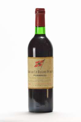 1 Flasche 1976 Chateau La Fleur-Petrus, Pomerol, ca. 75 cl, unverkostet, selten im Angebot, Füllstand: ca. into neck, Etikett l. beschmutzt