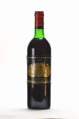 2 Flaschen 1976 Chateau Palmer, Margaux, je ca. 75 cl, Füllstände: ca. top shoulder, unverkostet, sehr guter Erhaltungszustand, selten im Angebot, ...