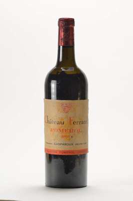 1 Flasche 1961 Chateau Ferrand, Pomerol, ca. 75 cl, ca. upper mid shoulder, unverkostet, selten im Angebot, guter Erhaltungszustand, Etikett min. ...
