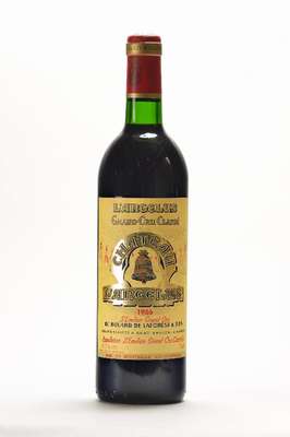 4 Flaschen Chateau L'Angelus, Saint Emilion,Grand Cru Classe, Jahrgänge: 1981, 1982, 1984,1986, selten im Angebot, je ca. 75 cl, Füllstände: ...