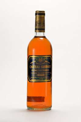 11 Flaschen 1976 Chateau Guiraud, Sauternes,Premier Cru, je ca. 75 cl, Füllstände: ca. topshoulder, unverkostet, in der Originalholzkiste, selten ...