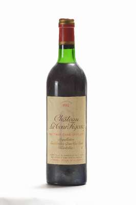 1 Flasche 1982 Chateau La Tour Figeac, Saint-Emilion, Grand Cru Classe, ca. 75 cl, Füllstand: ca. top shoulder, unverkostet, Etikett gebräunt