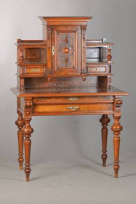 Damensekretär, deutsch, 1870/80, Nussbaumfurnier auf Eichekorpus, 4 reich gedrechselte Beine, Tischgestell mit 1 Schub u. herausziehbarer ...