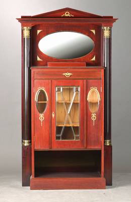 Vertiko im Wiener Empire-Stil, um 1900, Mahagonifurnier auf Eichekorpus, 1-türig u. 2-schübiges Vertiko mit Säulenumbau u. st. profiliertem ...