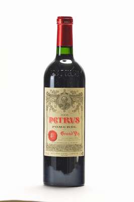 1 Flasche 2005 Chateau Petrus, Pomerol, ca. 75 cl, Füllstand: ca. into neck, unverkostet, selten im Angebot, sammelwürdig, in der ...