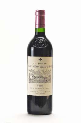 1 Flasche 2006 La Mission Haut Brion, Pessac-Leognan, ca. 75 cl, Abstand zwischen Kapsel und Wein: ca. 1,7 cm, unverkostet, selten im Angebot, ...
