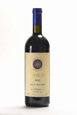 2 Flaschen Tenuta San Guido Sassicaia, Jahrgänge: 1x1989 und 1x 1992, Füllstände: je ca. top shoulder, je ca. 75 cl,12,5 % Vol., unverkostet, ...