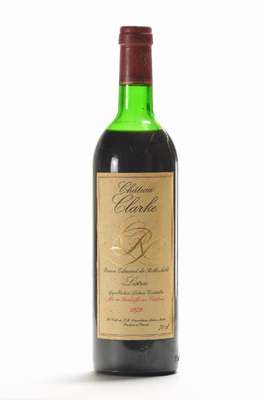 6 Flaschen 1979 Chateau Clarke, Baron Edmondde Rothschild, Listrac, je ca. 75 cl, Füllstände: je ca. top shoulder, unverkostet, Etiketten beschmutzt