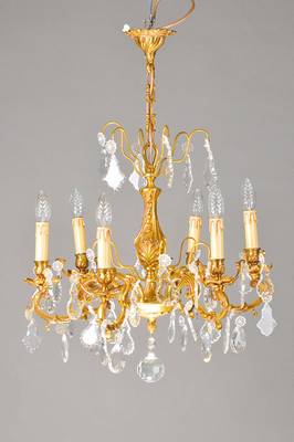 Deckenleuchter im Barockstil, deutsch, 70er Jahre, massive Messingmontur mit Barock-Glas-Behang, 6 Brennstellen, Akanthusblattverzierungen, schwere ...
