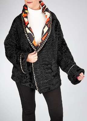 JEAN PAUL GAULTIER Fourrure Jacke aus Breitschwanzpersianer, Gr. ca. 40/44, schwarz, Kapuze, Trompetenärmel mit Umschlag, Ränder mit ...