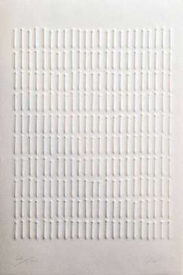 Günther Uecker, geb. 1930, Buch: Einsam Gemeinsam, Ode von Eugen Gomringer, 5 Prägedrucke von G. Uecker, mit blind gedrucktem Text auf ...
