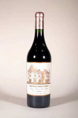 1 Flasche 2010 Chateau Haut-Brion, Pessac- Leognan, Premier Grand Cru Classe, ca. 75 cl, Abstand zwischen Kapsel und Wein: ca. 1,2 cm, sehr selten im ...